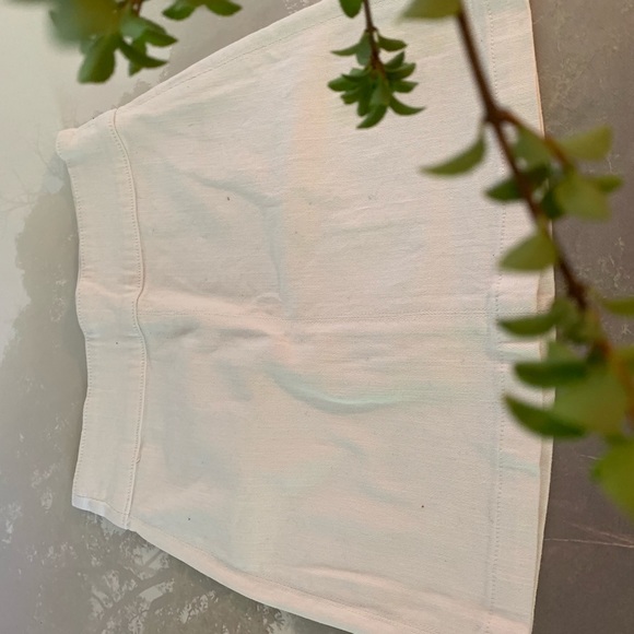 Forever 21 white jean skirt - Picture 2 of 8
